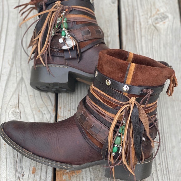 Size 9 Brown Leather Fringe Boots Boho - Picture 3 of 7